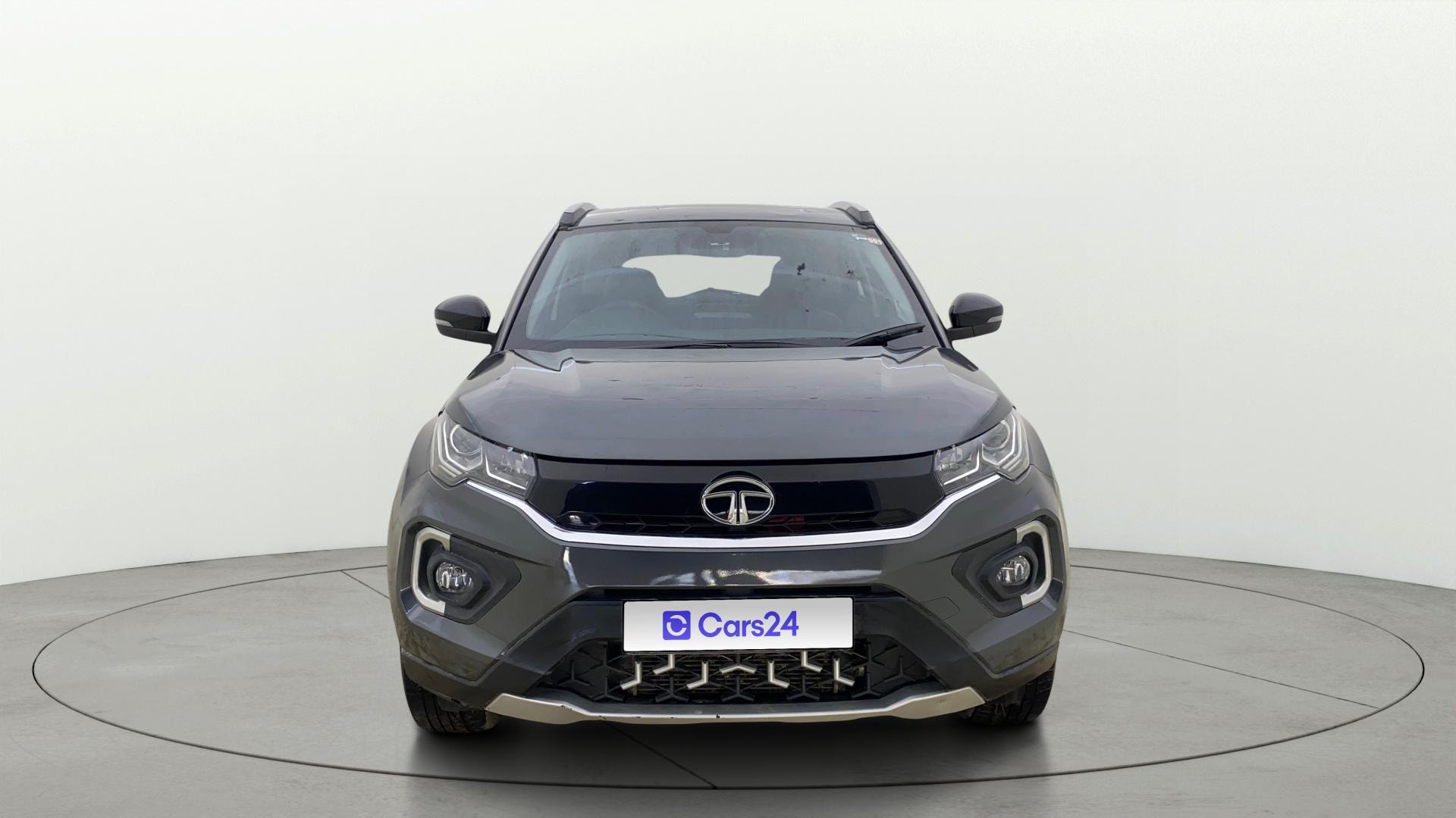 View 2022 Tata Nexon XZ Plus Diesel Image 1 Used 2022 Tata Nexon XZ Plus Diesel Image 1