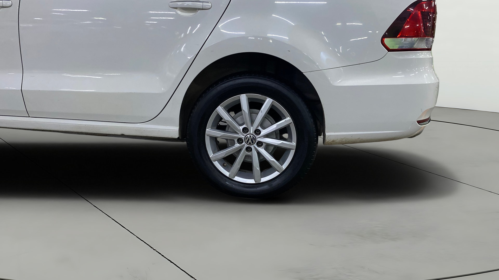 View 2018 Volkswagen Vento DSG Image 11 Used 2018 Volkswagen Vento DSG Image 11