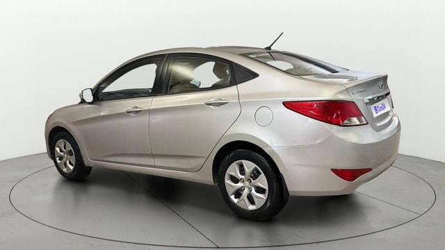 View Hyundai Verna Image 2 Used Hyundai Verna Image 2