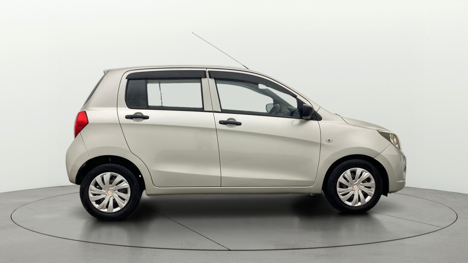 View 2015 Maruti Suzuki 1000 Base Variant Image 8 Used 2015 Maruti Suzuki 1000 Base Variant Image 8