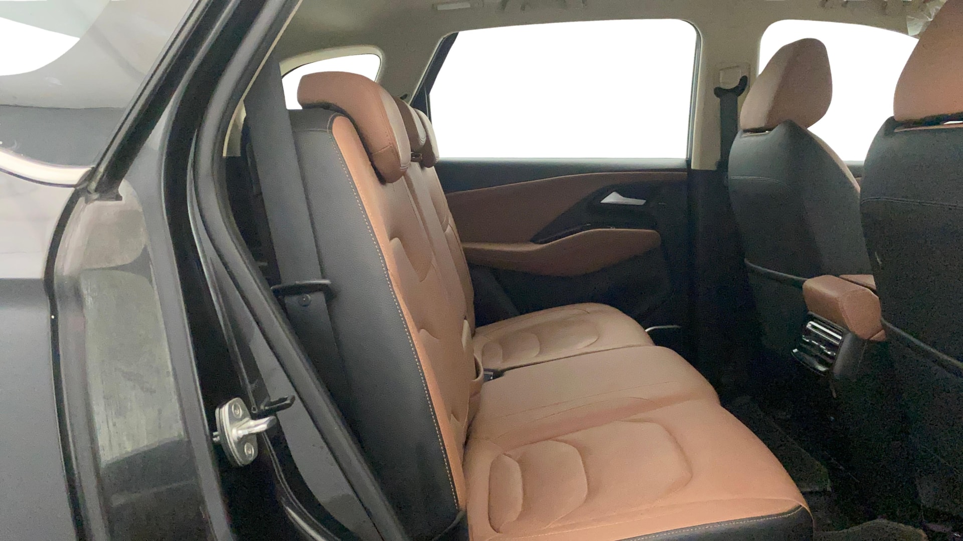 View 2023 MG Hector Plus Savvy Pro 7 Seater CVT Petrol Image 38 Used 2023 MG Hector Plus Savvy Pro 7 Seater CVT Petrol Image 38