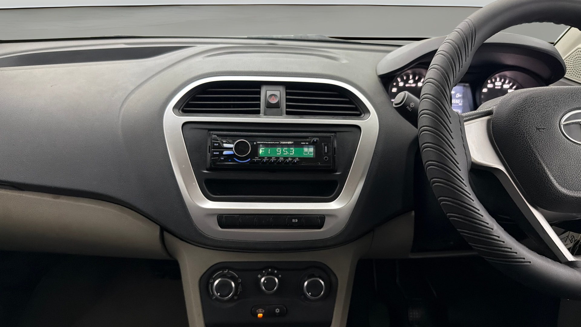 Used 2016 Tata Tiago Used 2016 Tata Tiago