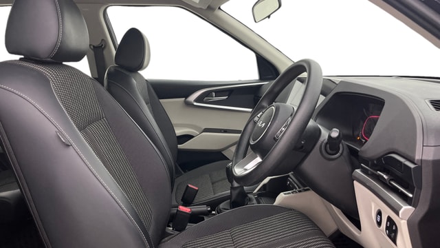 View Kia Carens Image 19 Used Kia Carens Image 19