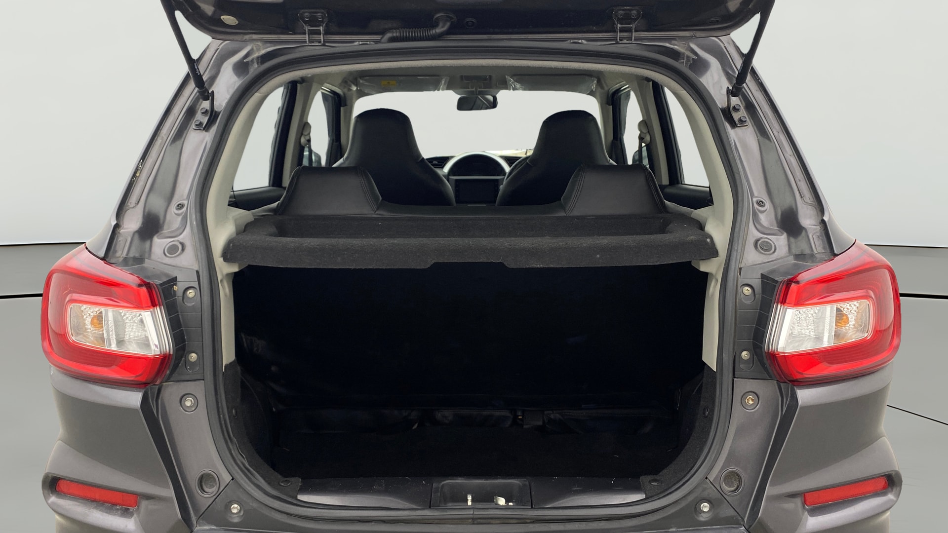 View 2019 Maruti Suzuki 1000 Base Variant Image 36 Used 2019 Maruti Suzuki 1000 Base Variant Image 36