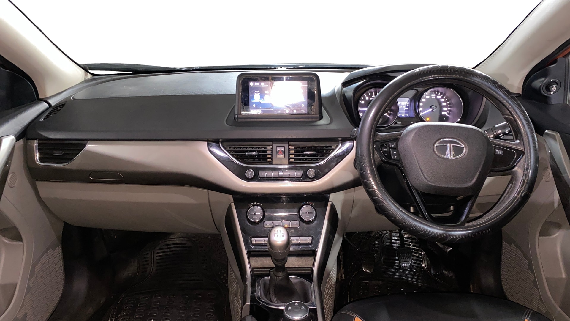 View 2019 Tata Nexon Revotron XE Image 15 Used 2019 Tata Nexon Revotron XE Image 15