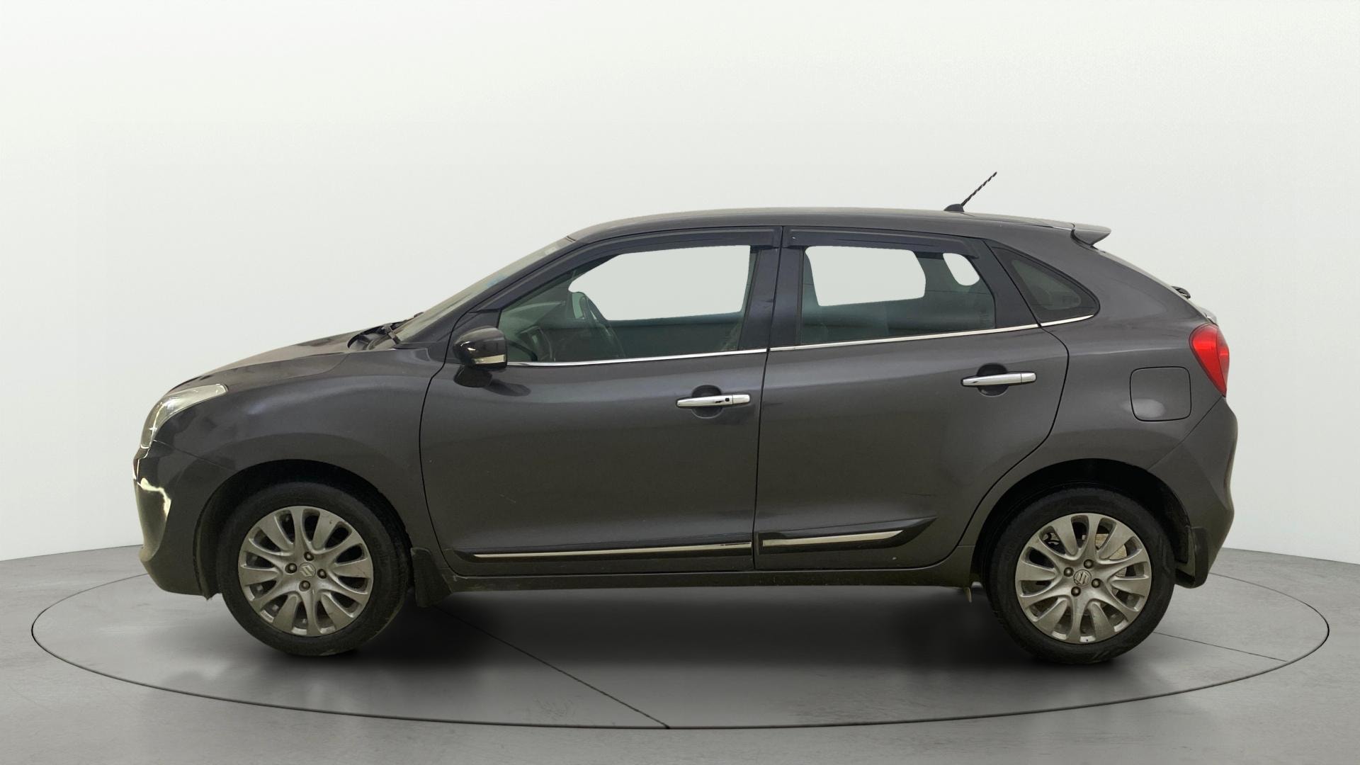View 2017 Maruti Suzuki 1000 Base Variant Image 26 Used 2017 Maruti Suzuki 1000 Base Variant Image 26