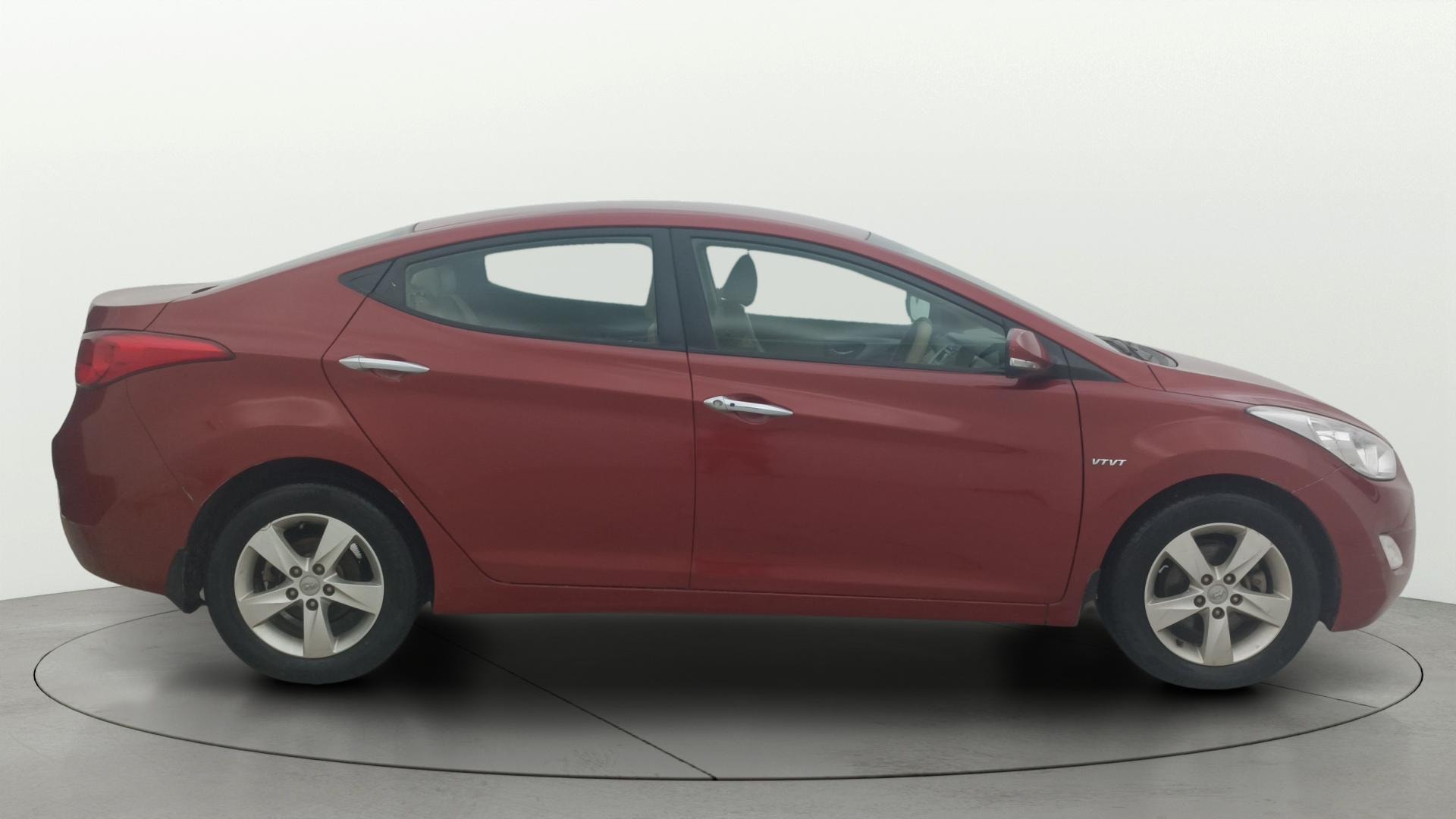 View 2013 Hyundai Elantra 1.6 CRDi S Image 27 Used 2013 Hyundai Elantra 1.6 CRDi S Image 27