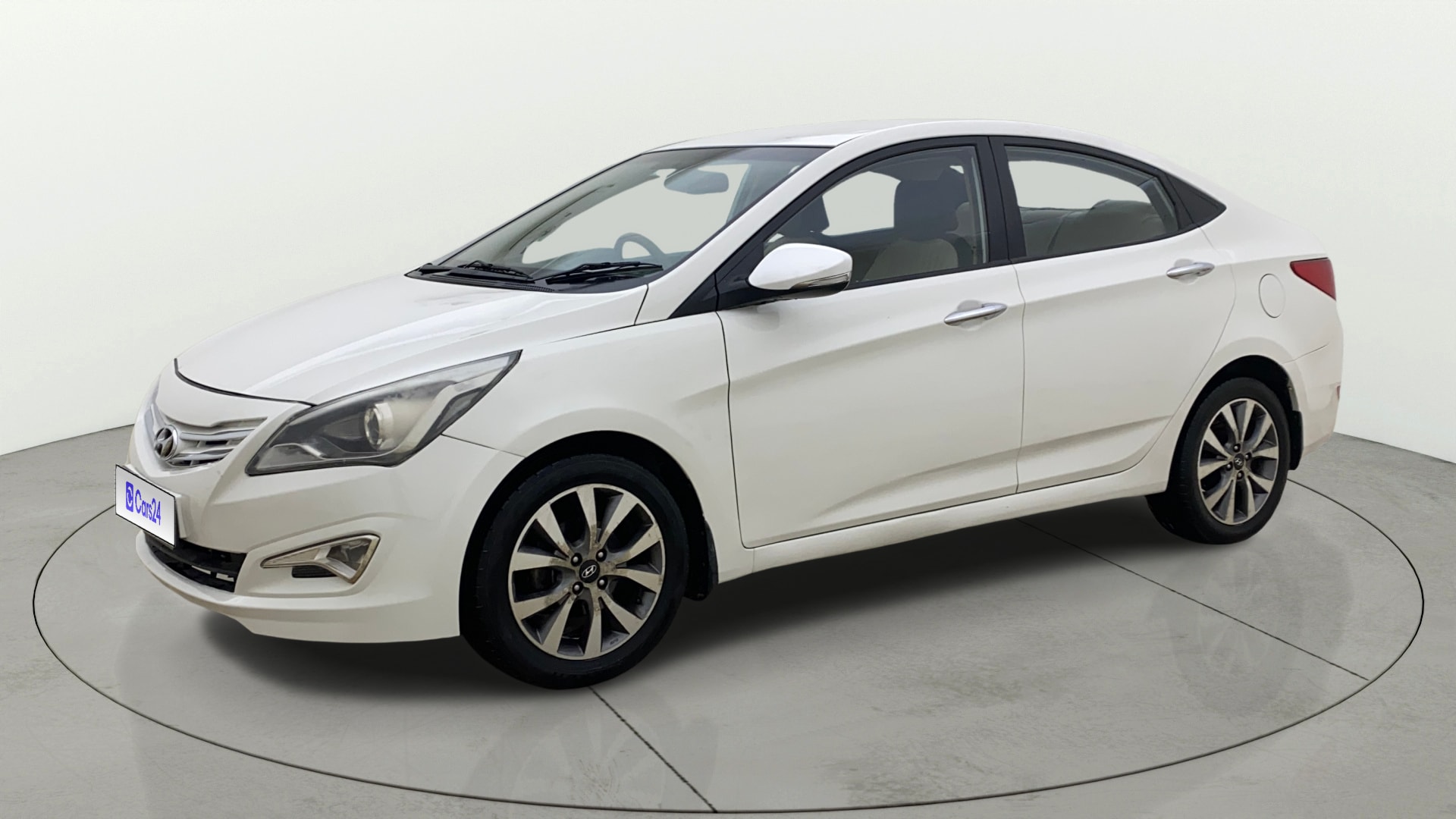 View 2016 Hyundai Fluidic Verna 1.4 CRDI Base Image 21 Used 2016 Hyundai Fluidic Verna 1.4 CRDI Base Image 21