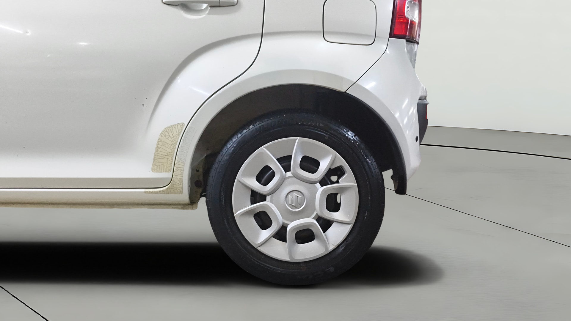 View 2019 Maruti Suzuki 1000 Base Variant Image 11 Used 2019 Maruti Suzuki 1000 Base Variant Image 11