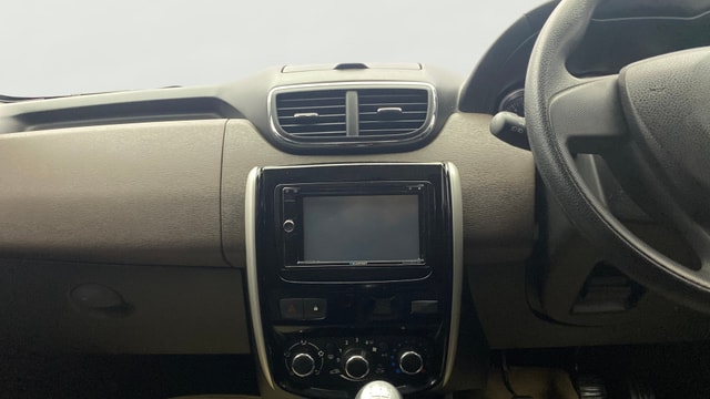 View Nissan Terrano Image 17 Used Nissan Terrano Image 17