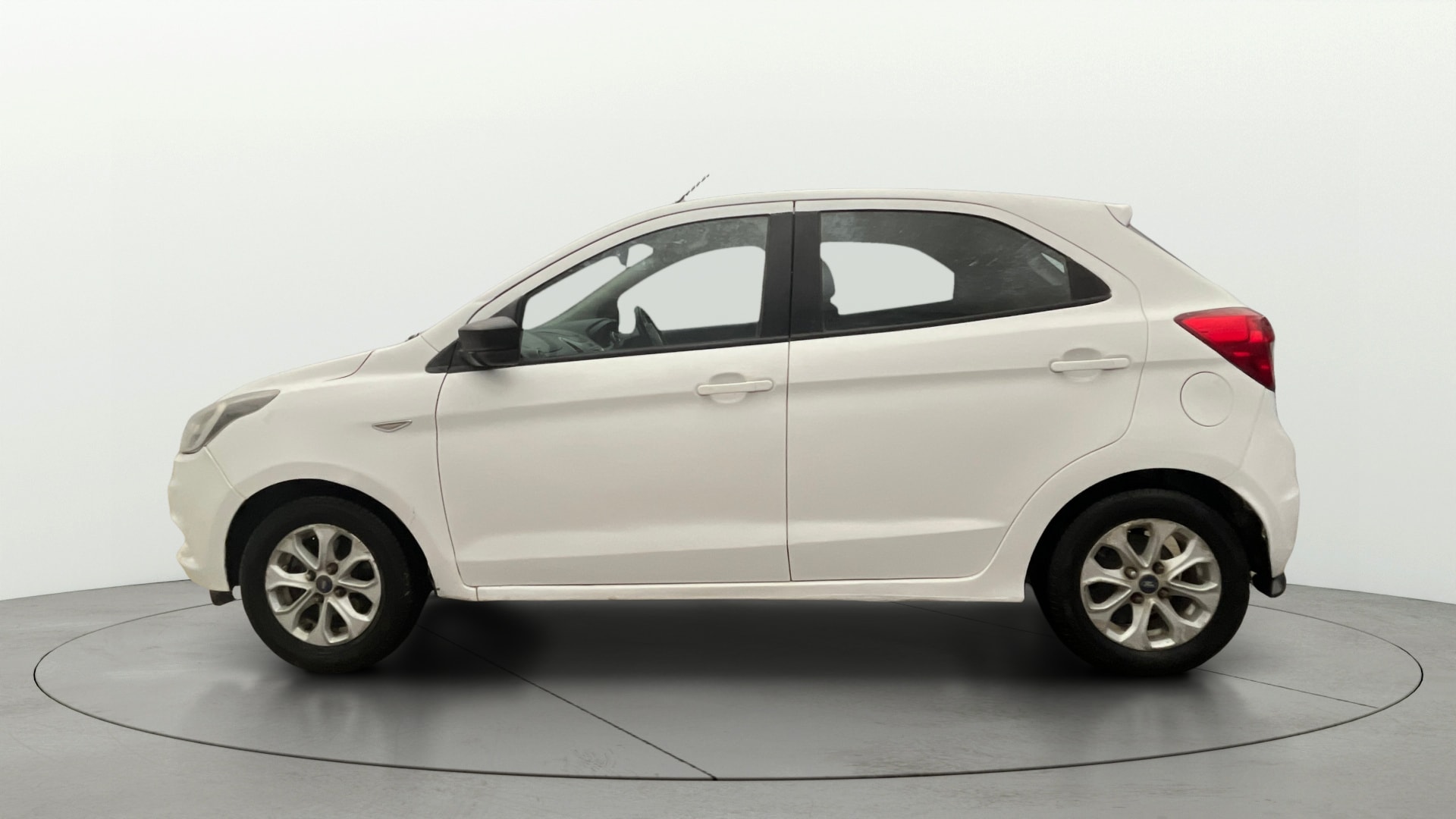 View 2015 Ford Figo Aspire 1.2P Ambiente MT BS IV Image 5 Used 2015 Ford Figo Aspire 1.2P Ambiente MT BS IV Image 5