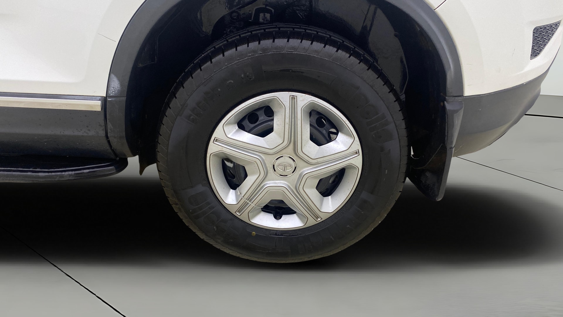 View 2021 Tata Harrier XE Image 7 Used 2021 Tata Harrier XE Image 7