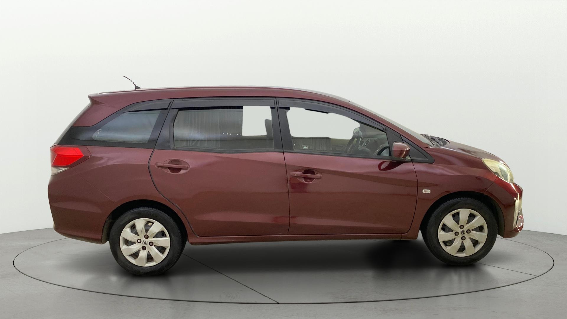 View 2015 Honda Mobilio E Diesel Image 8 Used 2015 Honda Mobilio E Diesel Image 8