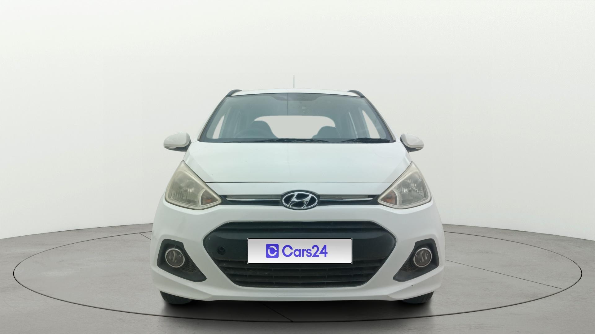 View 2015 Hyundai Grand i10 Asta AT 1.2 Kappa VTVT Image 1 Used 2015 Hyundai Grand i10 Asta AT 1.2 Kappa VTVT Image 1