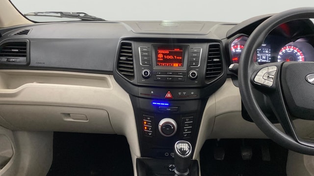 View Mahindra XUV300 Image 17 Used Mahindra XUV300 Image 17