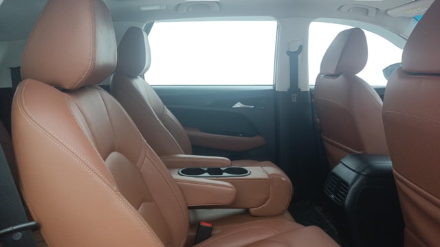 View MG Hector Plus Image 38 Used MG Hector Plus Image 38