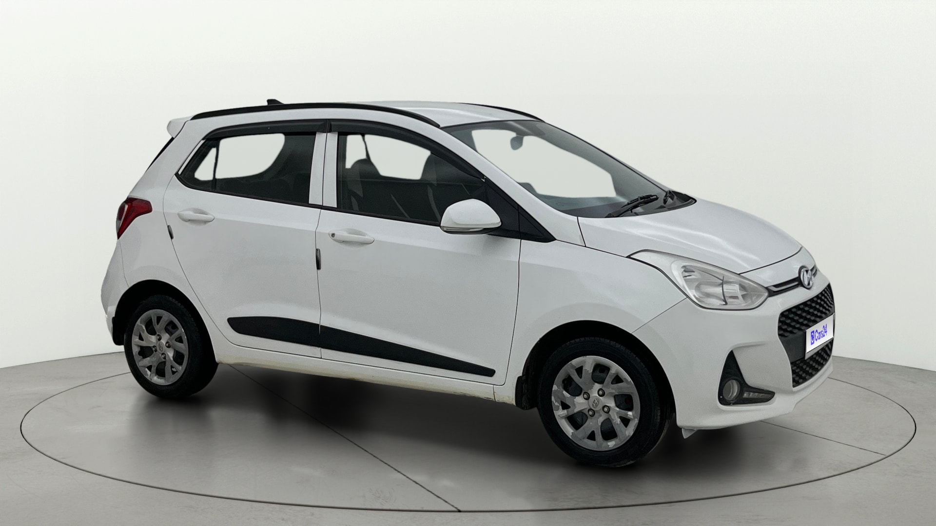 View 2019 Hyundai Grand i10 Sportz 1.2 Kappa Image 14 Used 2019 Hyundai Grand i10 Sportz 1.2 Kappa Image 14