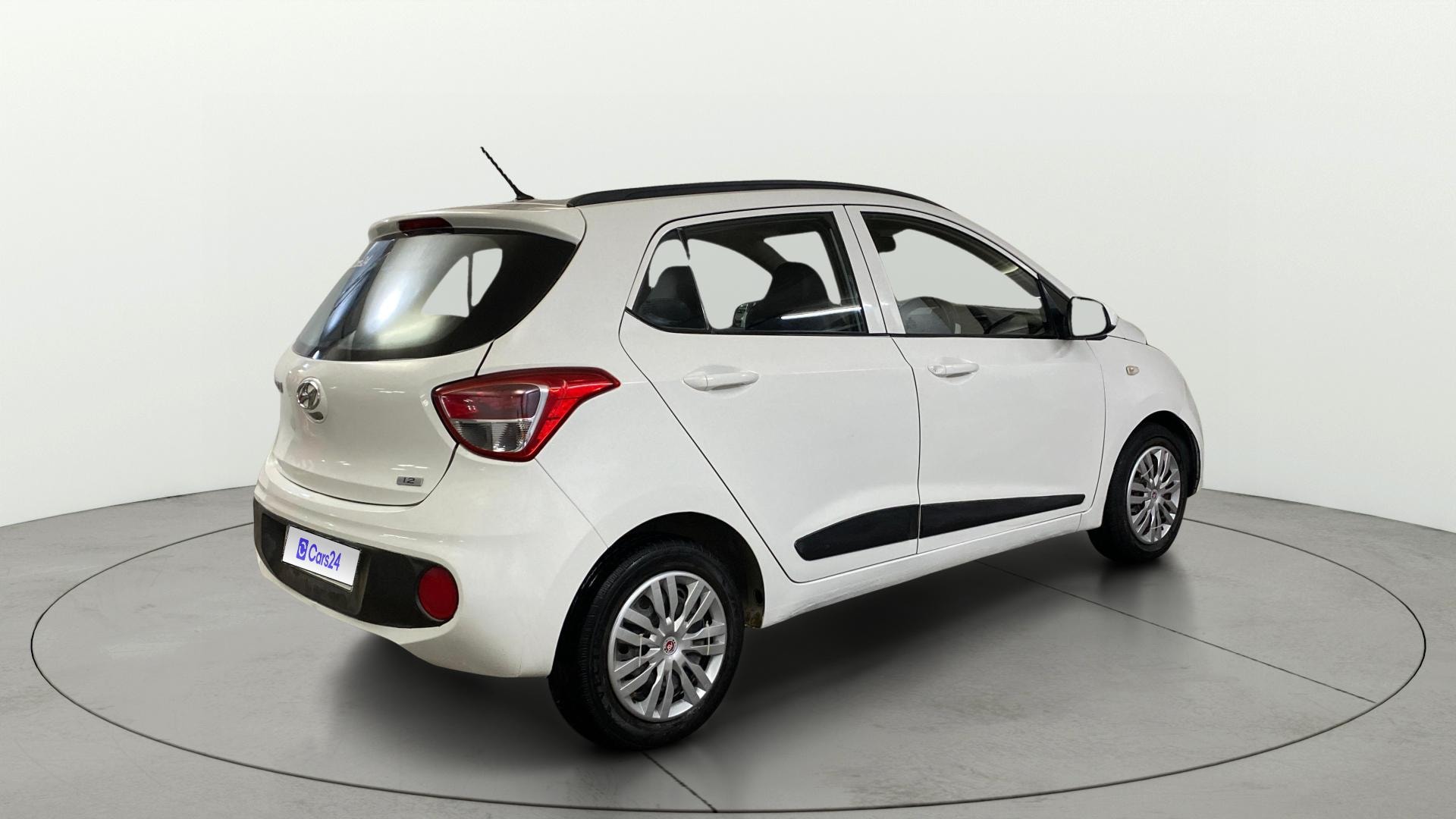 View 2019 Hyundai Grand i10 Magna 1.2 Kappa VTVT Image 41 Used 2019 Hyundai Grand i10 Magna 1.2 Kappa VTVT Image 41
