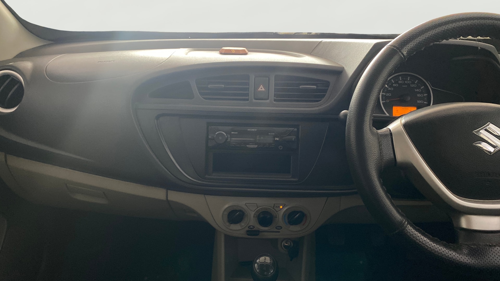 View 2022 Maruti Suzuki 1000 Base Variant Image 17 Used 2022 Maruti Suzuki 1000 Base Variant Image 17
