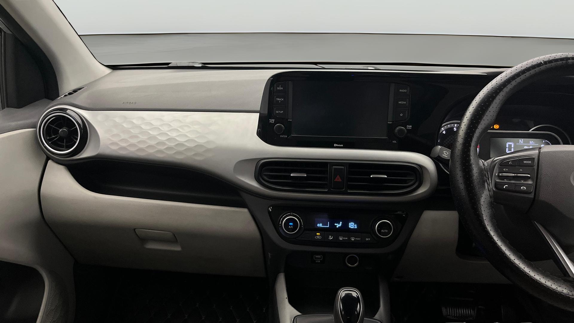 View 2020 Hyundai Grand i10 Nios Sportz Petrol AMT Image 17 Used 2020 Hyundai Grand i10 Nios Sportz Petrol AMT Image 17