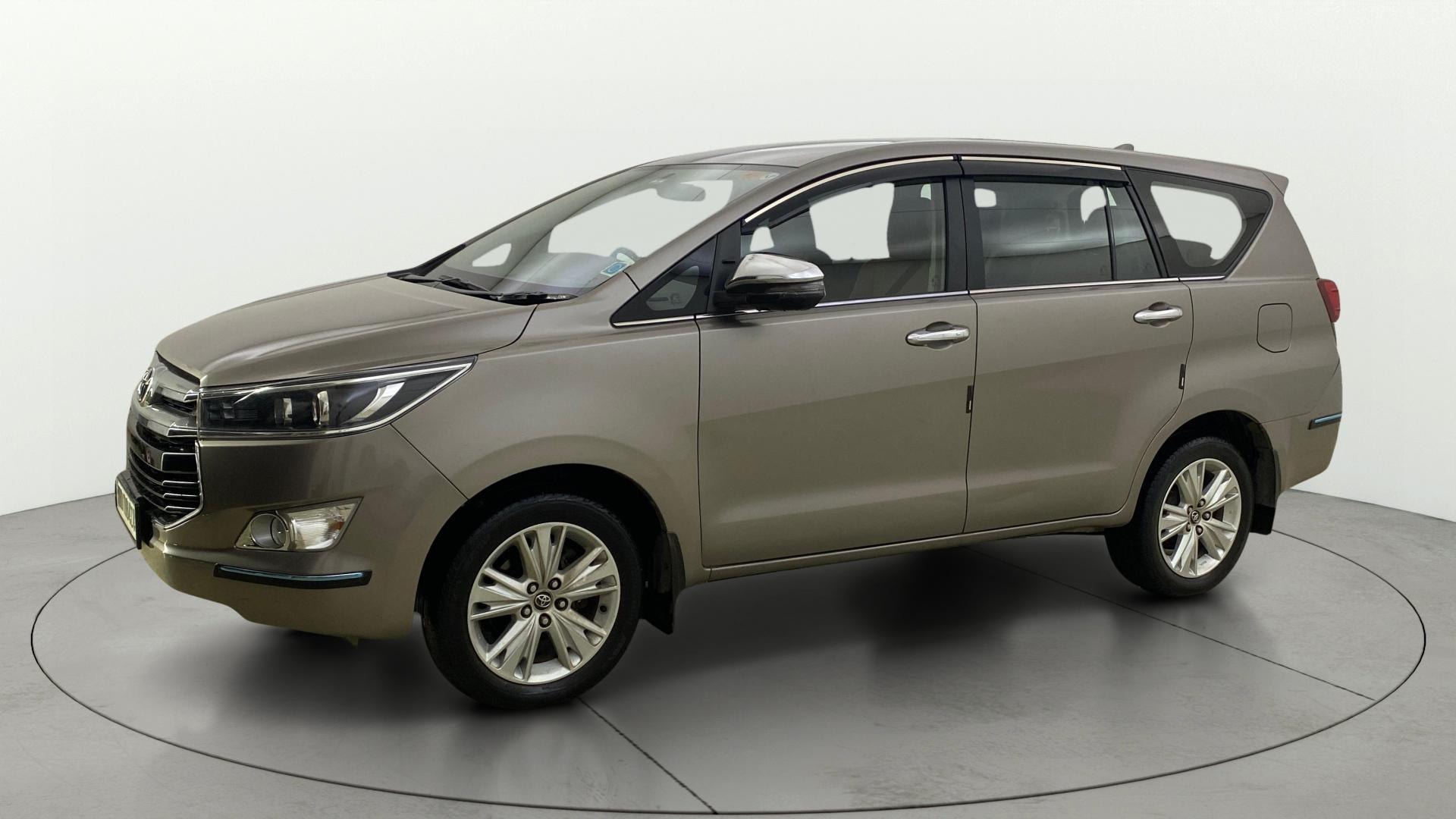 Used 2018 Toyota Innova Crysta Used 2018 Toyota Innova Crysta