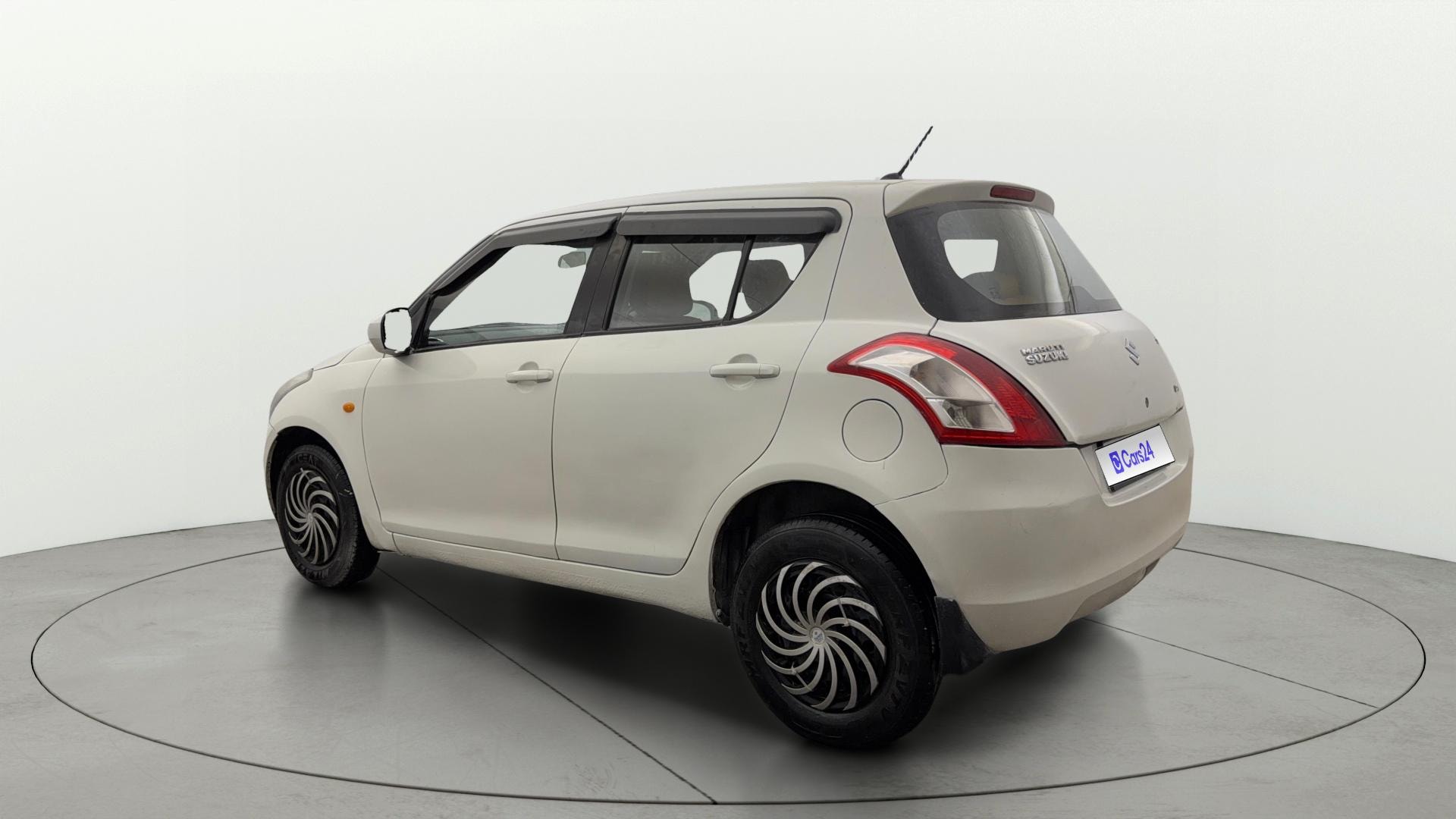 View 2017 Maruti Suzuki 1000 Base Variant Image 2 Used 2017 Maruti Suzuki 1000 Base Variant Image 2