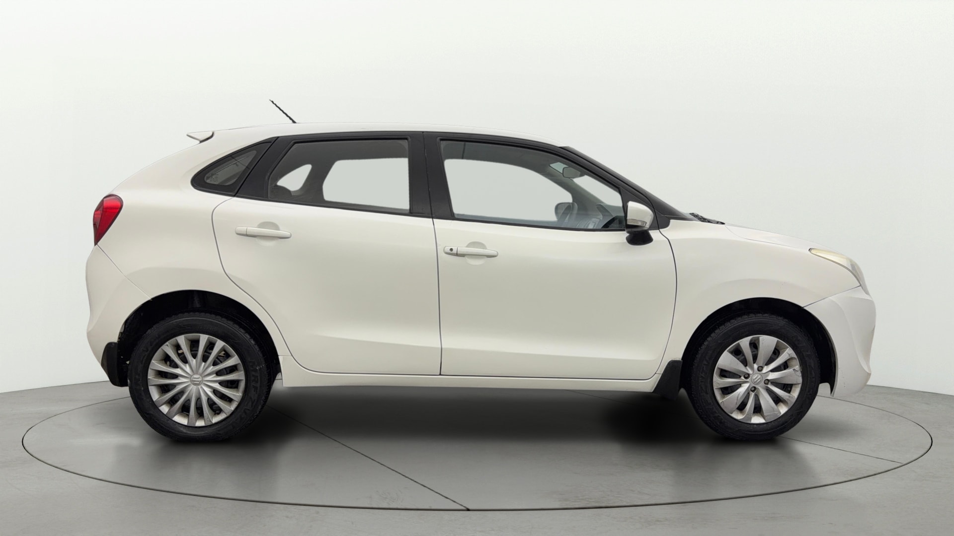 View 2017 Maruti Suzuki 1000 Base Variant Image 8 Used 2017 Maruti Suzuki 1000 Base Variant Image 8