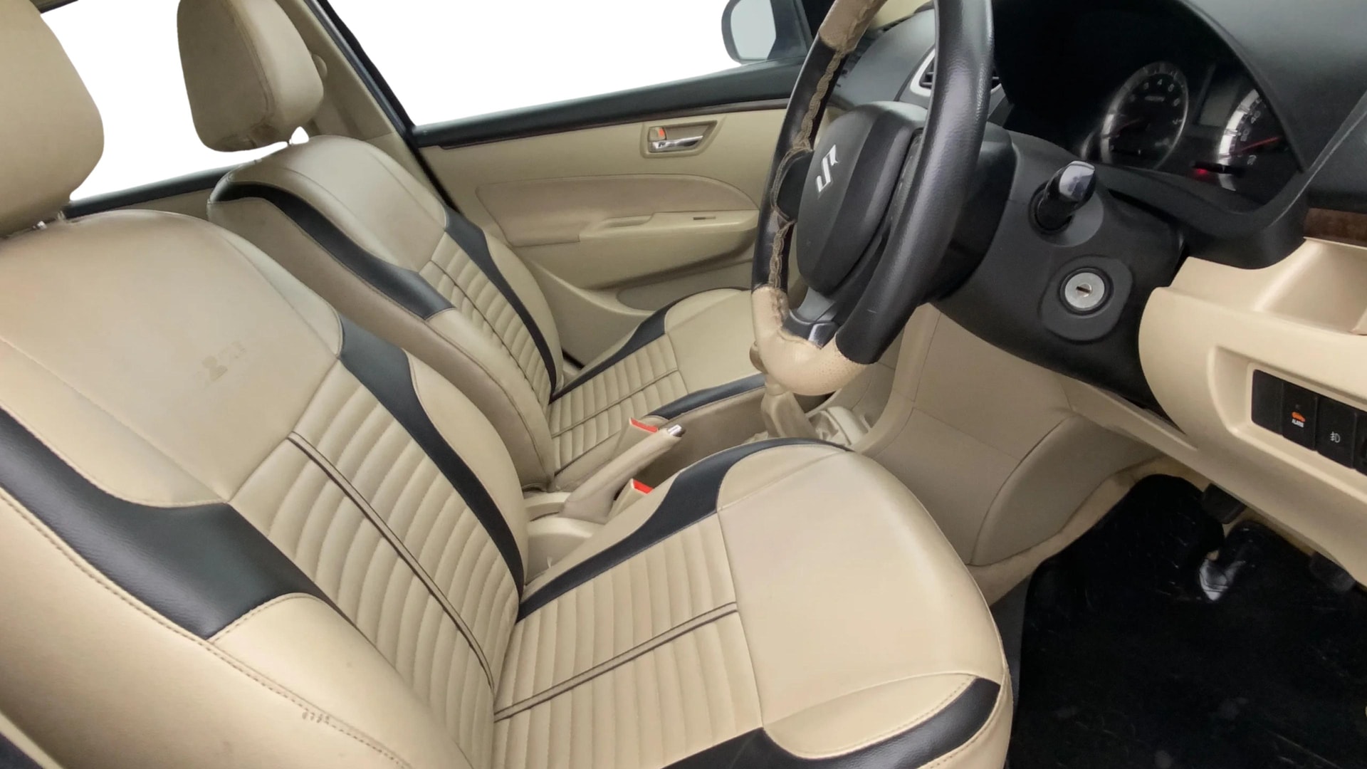 View 2017 Maruti Suzuki 1000 Base Variant Image 25 Used 2017 Maruti Suzuki 1000 Base Variant Image 25
