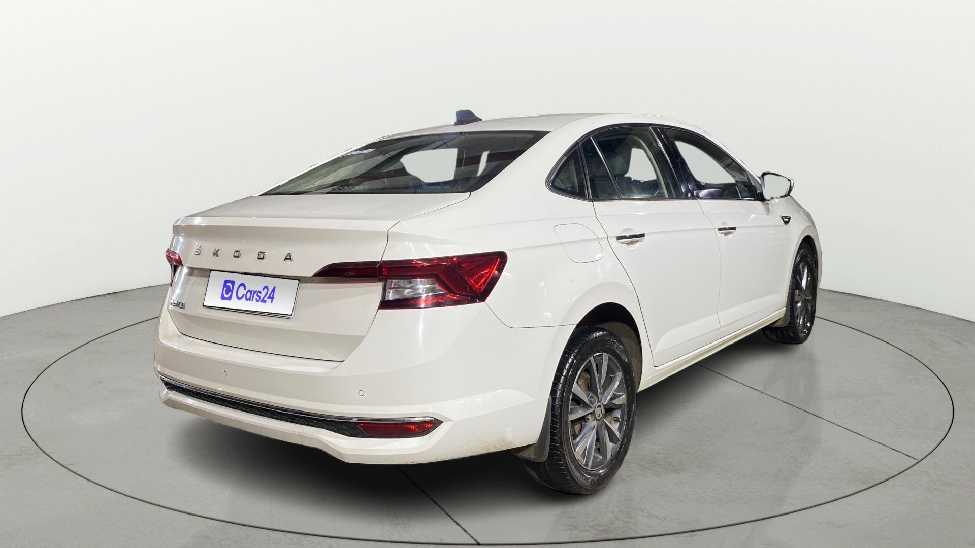 View 2023 Skoda Slavia Style 1.0 TSI AT Image 44 Used 2023 Skoda Slavia Style 1.0 TSI AT Image 44