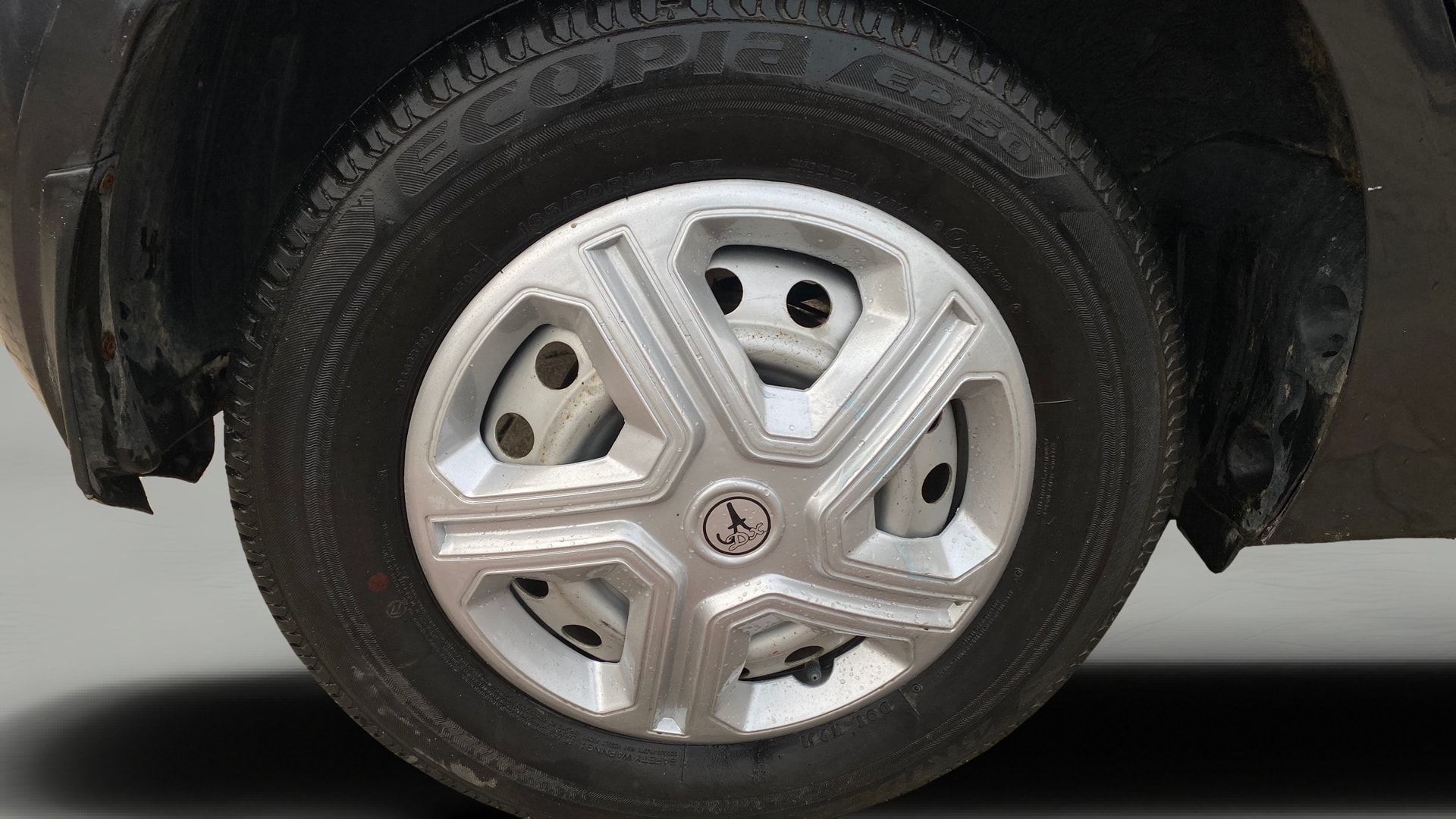 View 2020 Tata Altroz XE Petrol Image 23 Used 2020 Tata Altroz XE Petrol Image 23
