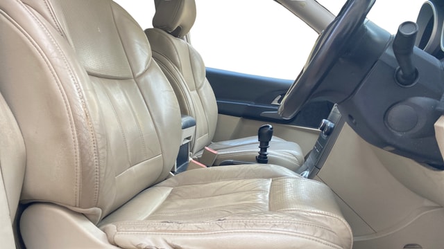 View Mahindra XUV500 Image 28 Used Mahindra XUV500 Image 28