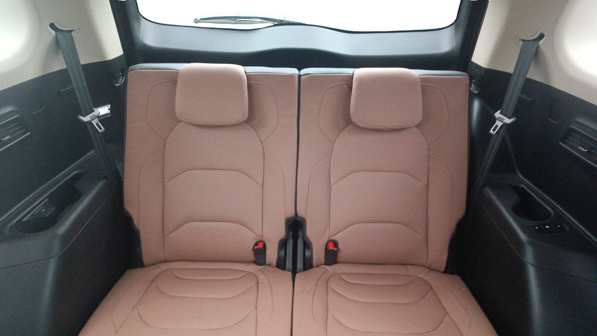 View 2024 MG Hector Plus Sharp Pro 7 Seater Diesel Image 10 Used 2024 MG Hector Plus Sharp Pro 7 Seater Diesel Image 10