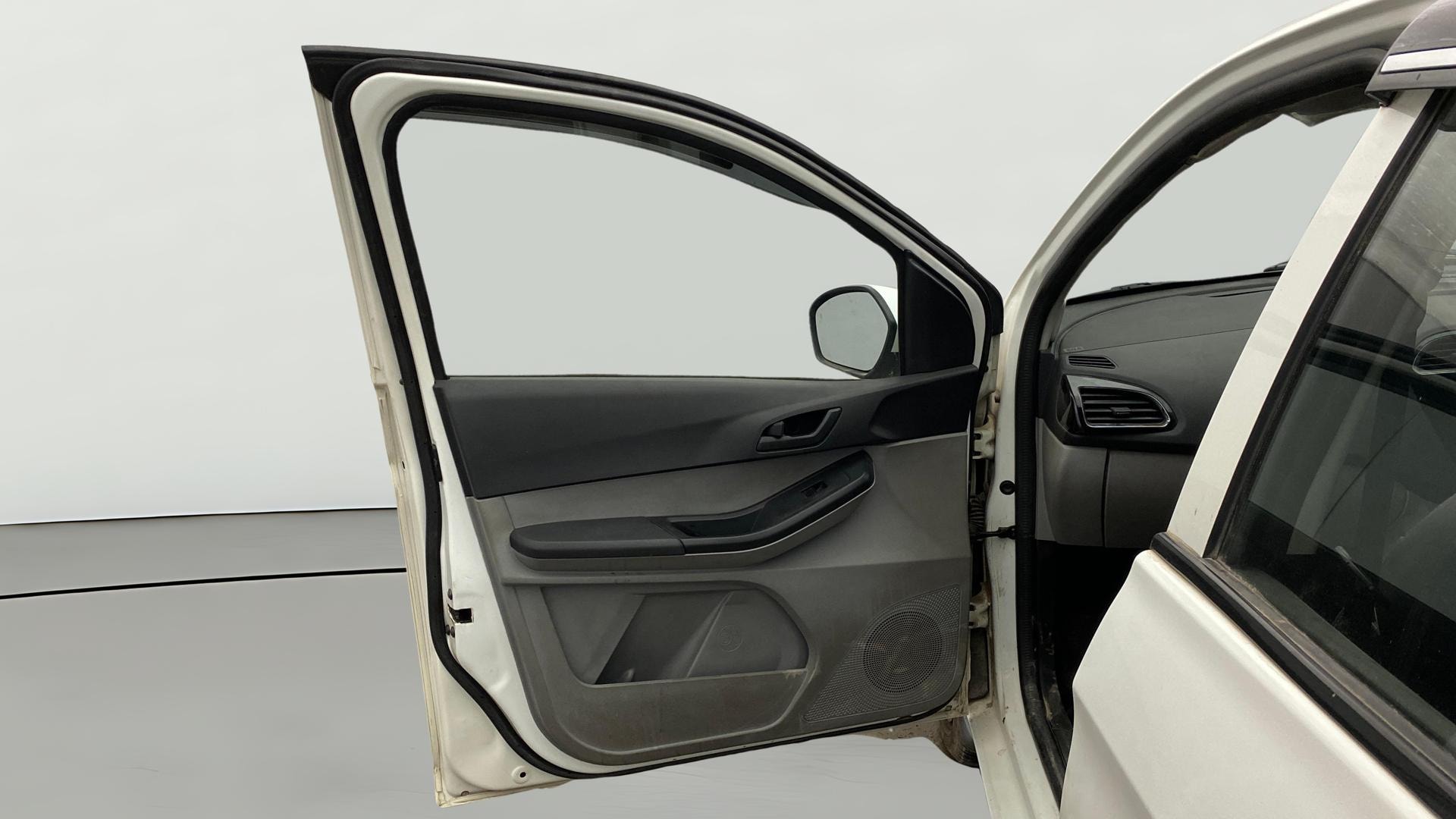 View 2020 Tata Tiago Revotorq XB Image 30 Used 2020 Tata Tiago Revotorq XB Image 30