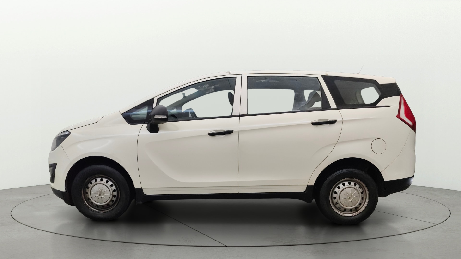 View 2020 Mahindra Marazzo M2 7-Seater Image 26 Used 2020 Mahindra Marazzo M2 7-Seater Image 26
