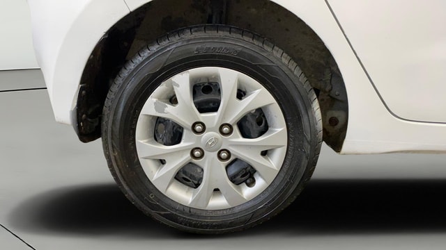 View Hyundai Grand i10 Image 32 Used Hyundai Grand i10 Image 32