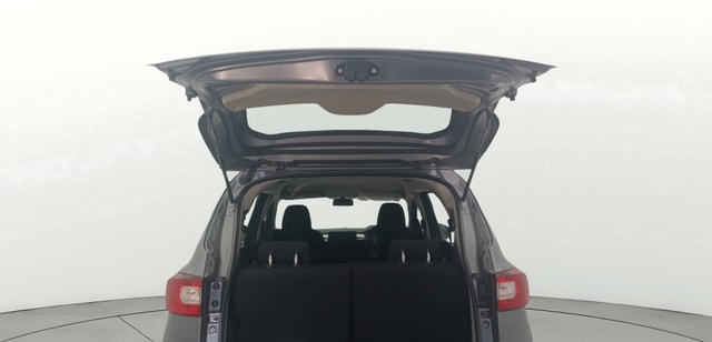 View Renault Triber Image 17 Used Renault Triber Image 17