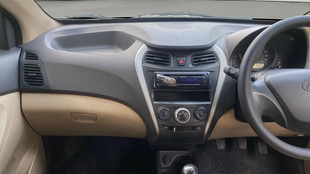 View Hyundai EON Image 17 Used Hyundai EON Image 17