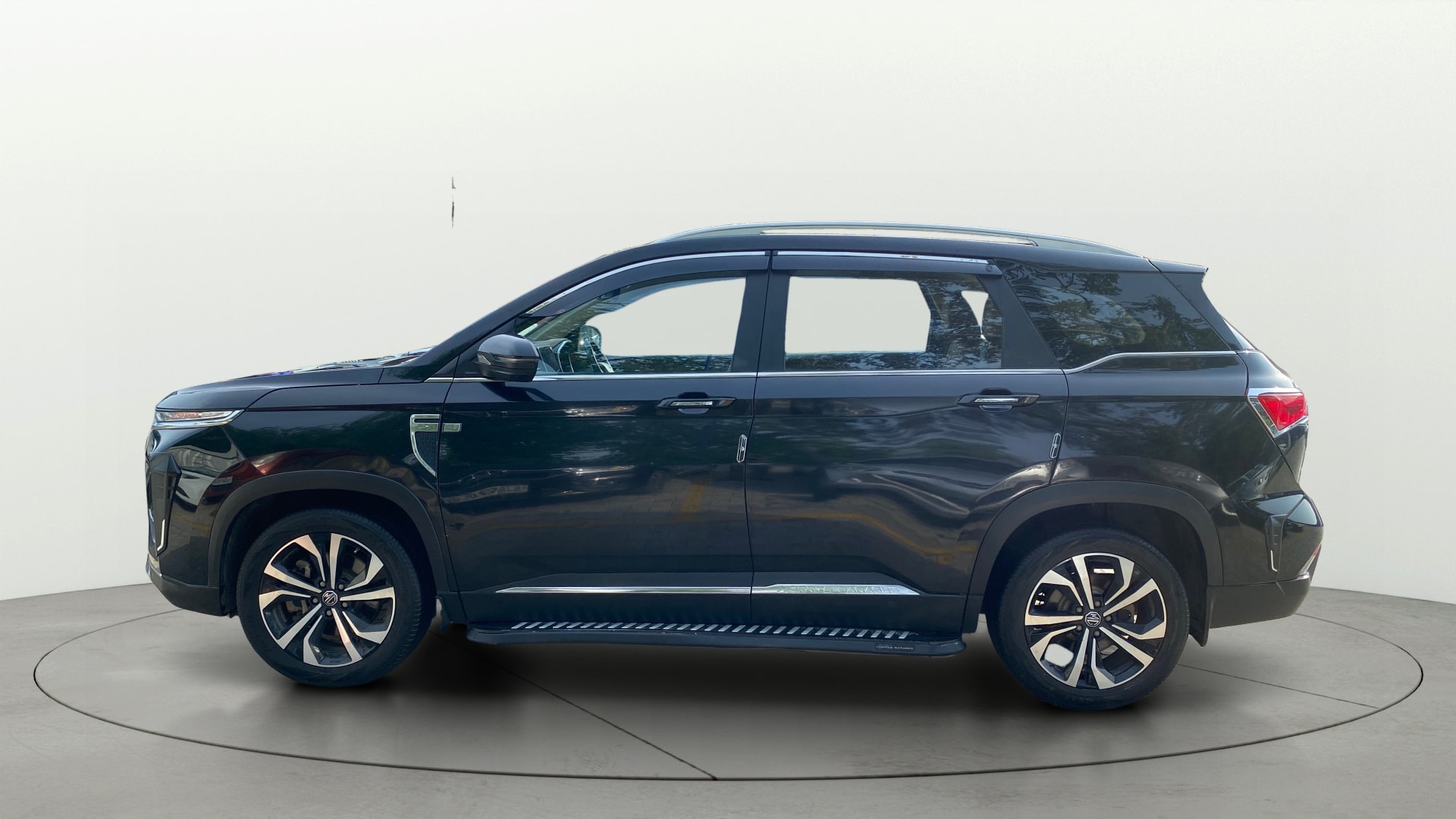 View 2023 MG Hector Plus Sharp Pro 6 Seater Petrol Image 28 Used 2023 MG Hector Plus Sharp Pro 6 Seater Petrol Image 28