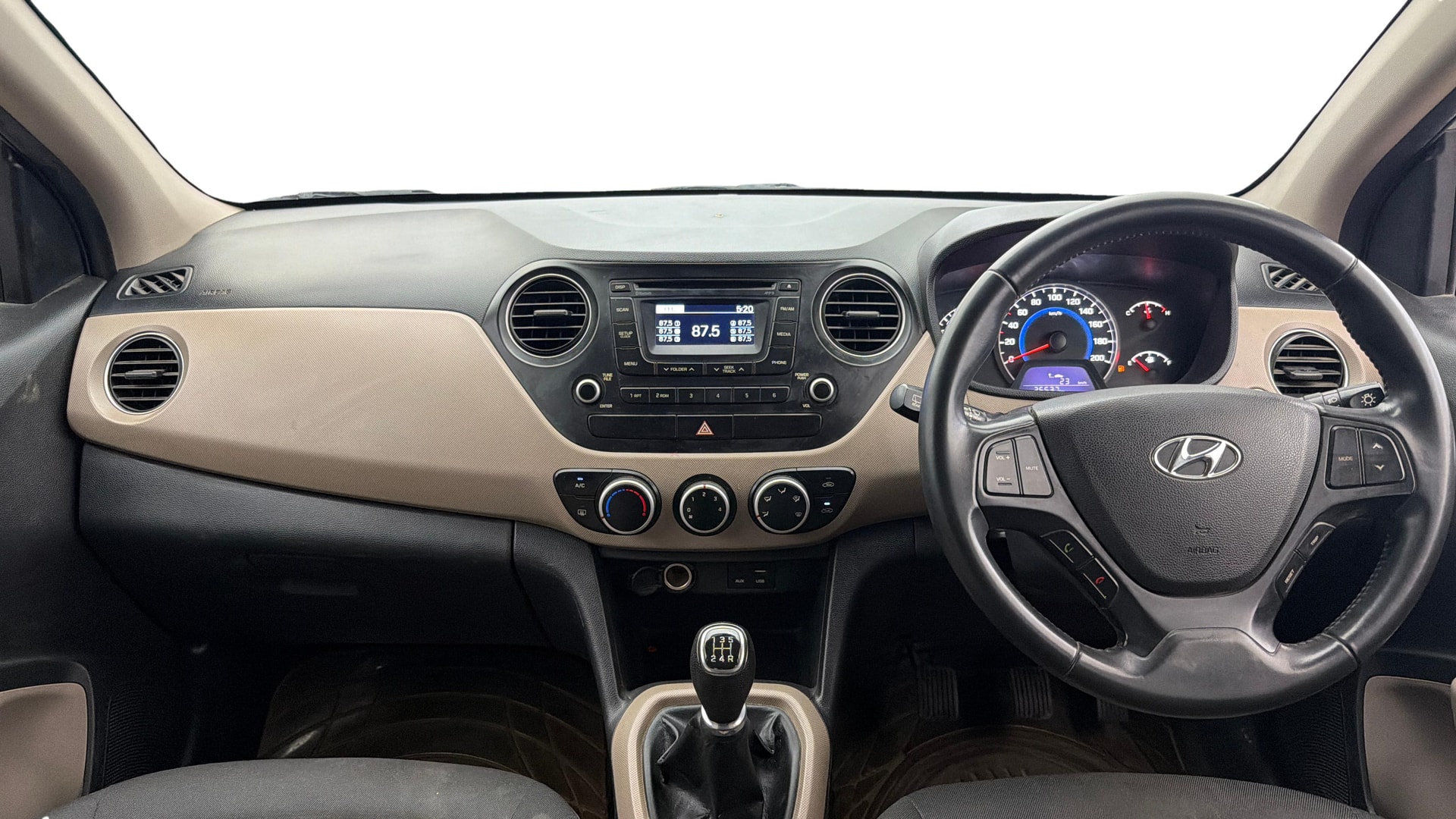 View 2016 Hyundai Grand i10 1.2 Asta Petrol Image 15 Used 2016 Hyundai Grand i10 1.2 Asta Petrol Image 15