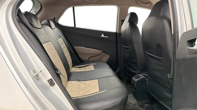 View Hyundai Grand i10 Image 28 Used Hyundai Grand i10 Image 28