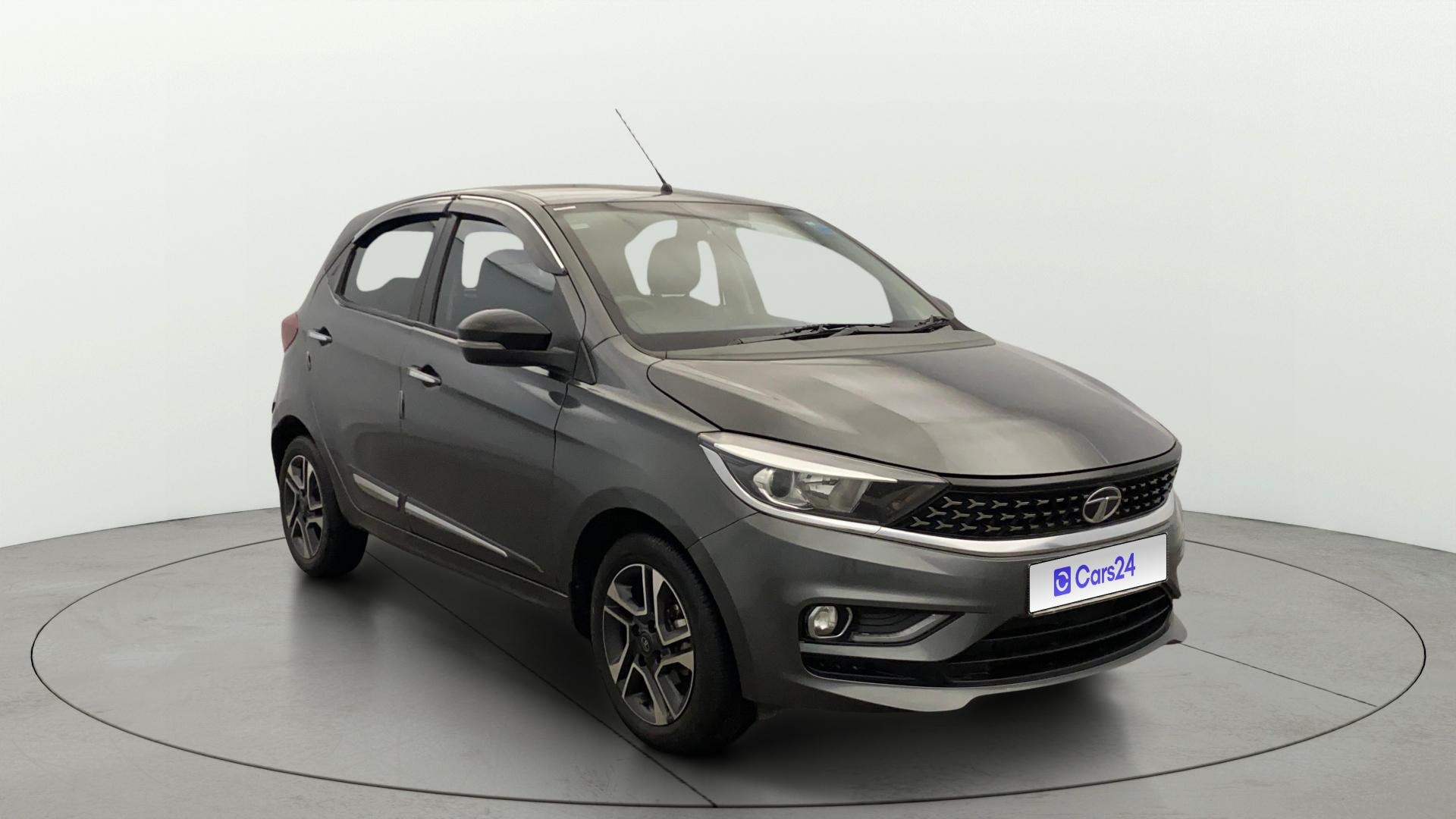 View 2023 Tata Tiago Revotorq XB Image 15 Used 2023 Tata Tiago Revotorq XB Image 15