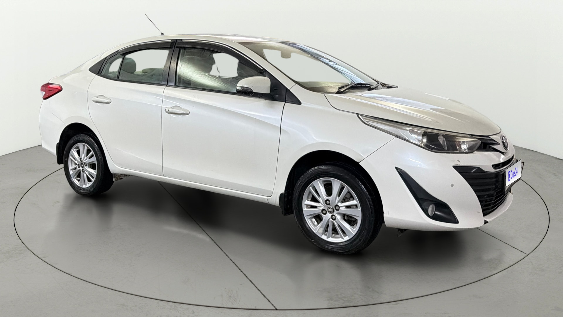 View 2018 Toyota Yaris V CVT Image 22 Used 2018 Toyota Yaris V CVT Image 22