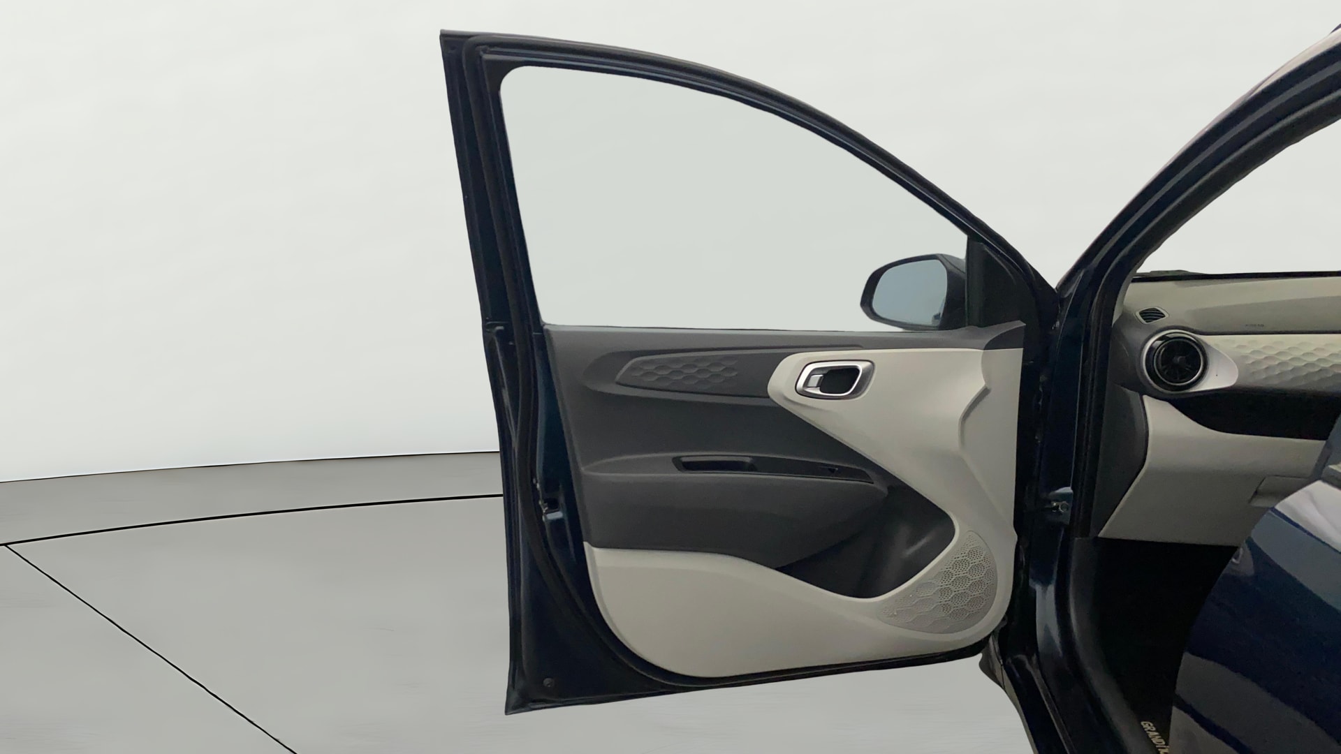 View 2022 Hyundai Grand i10 Nios Sportz Petrol Image 40 Used 2022 Hyundai Grand i10 Nios Sportz Petrol Image 40