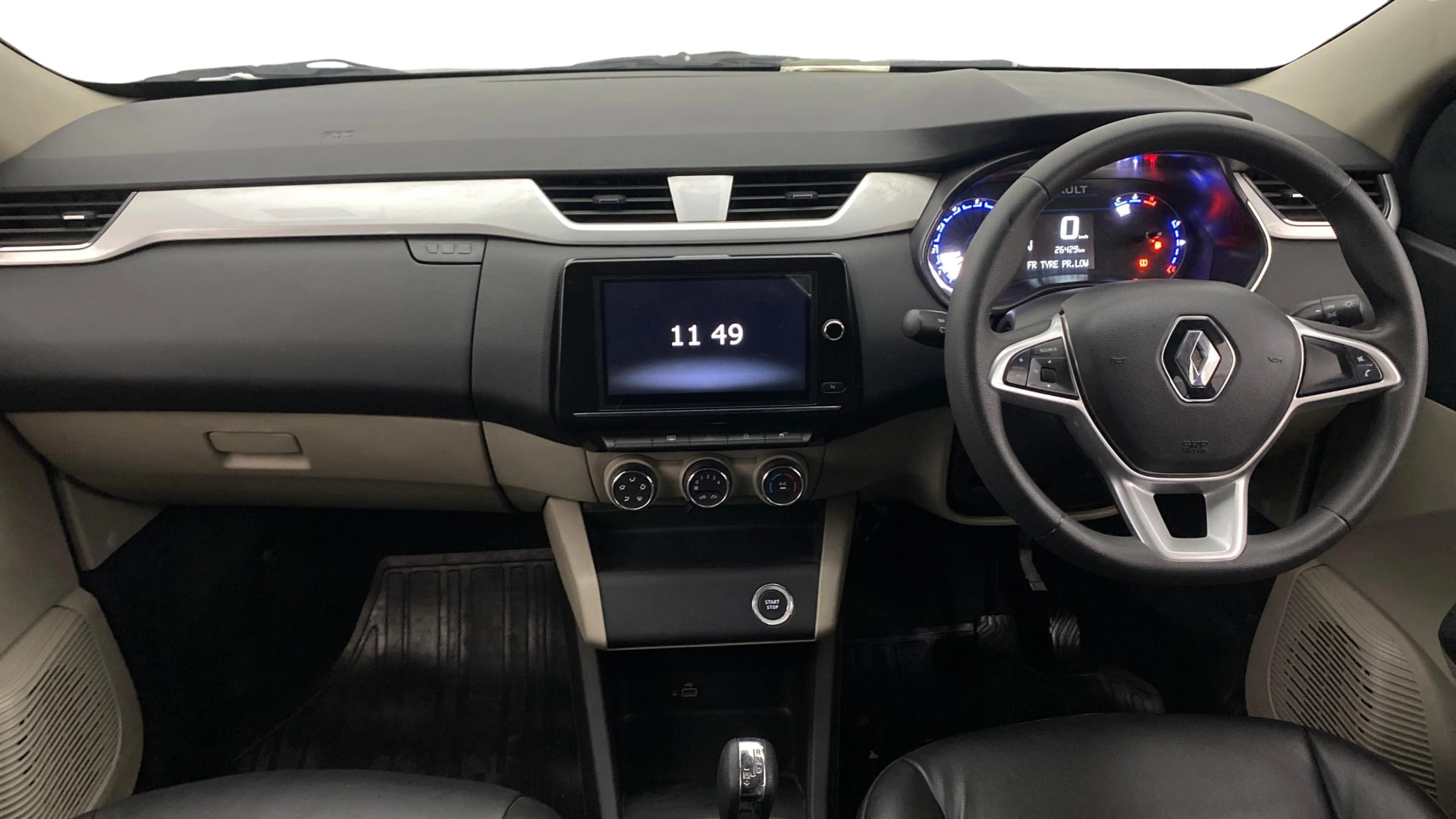 View 2023 Renault Triber RXZ AMT Image 32 Used 2023 Renault Triber RXZ AMT Image 32