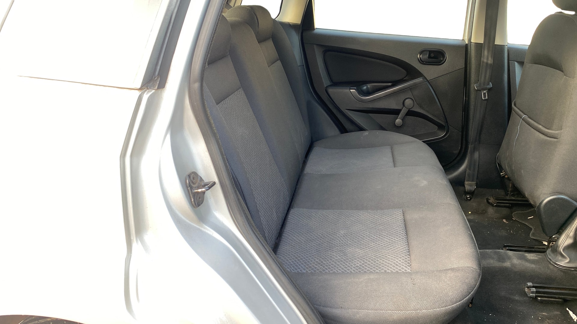 View 2013 Ford Figo 1.2P Ambiente MT BS IV Image 29 Used 2013 Ford Figo 1.2P Ambiente MT BS IV Image 29