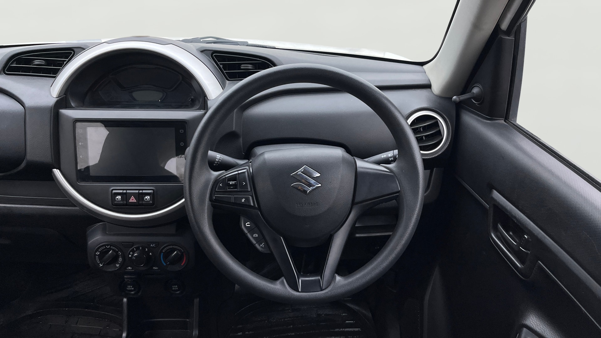 View 2022 Maruti Suzuki 1000 Base Variant Image 12 Used 2022 Maruti Suzuki 1000 Base Variant Image 12