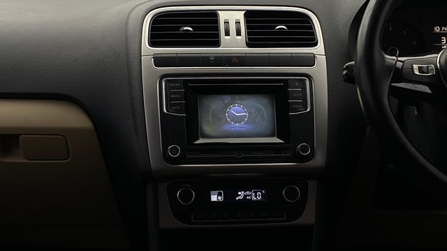 View Volkswagen Polo Image 17 Used Volkswagen Polo Image 17