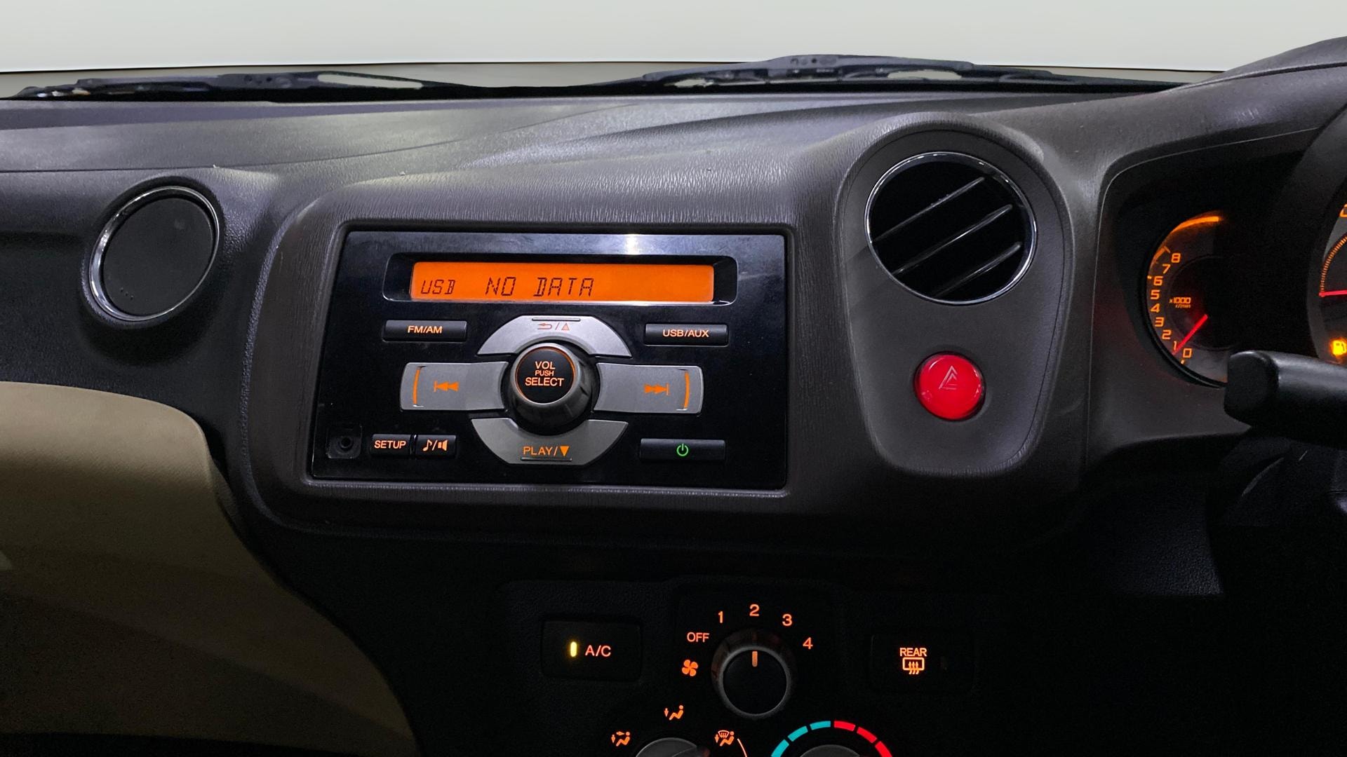 View 2014 Honda Brio S MT Petrol Image 17 Used 2014 Honda Brio S MT Petrol Image 17