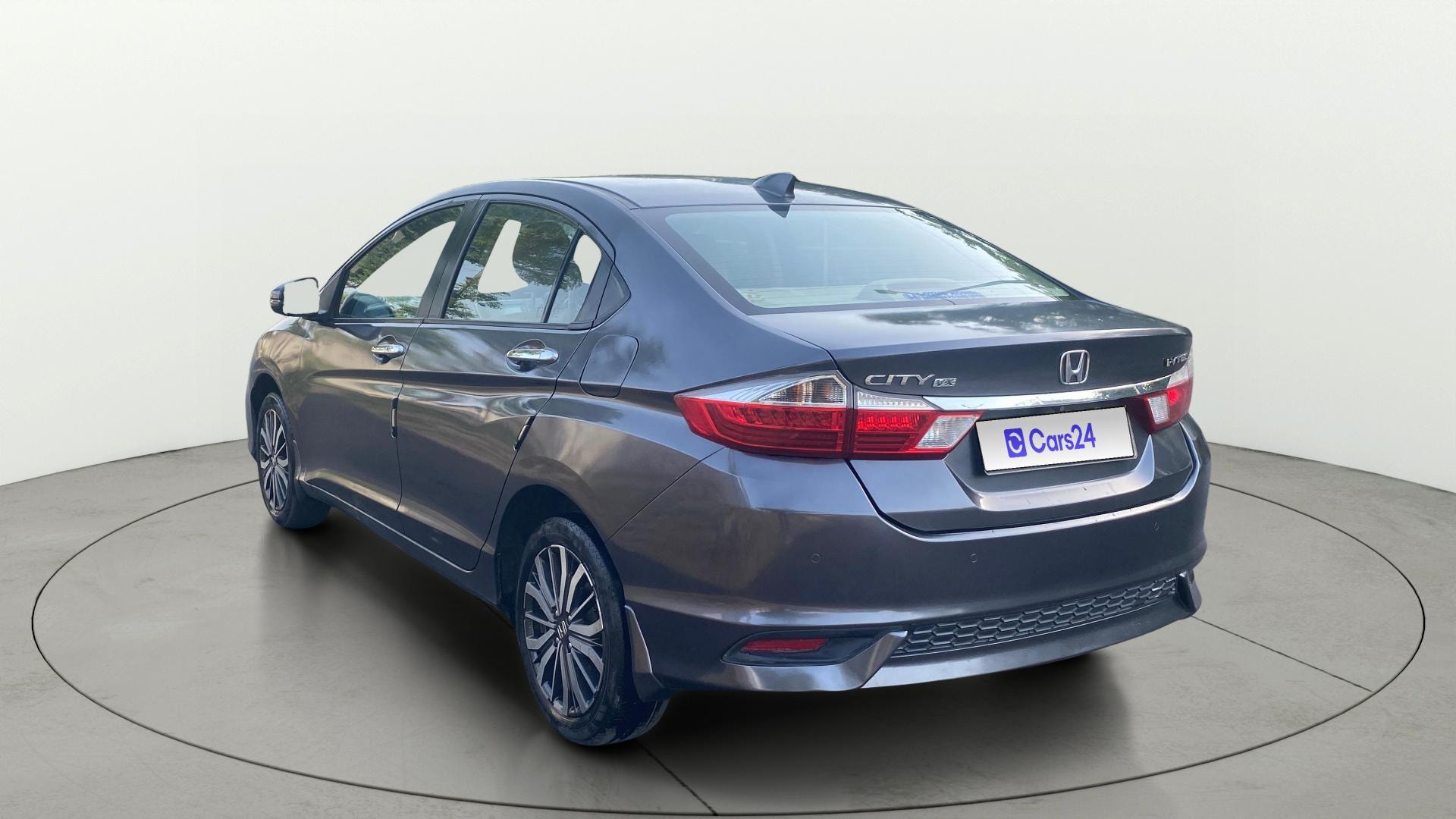 View 2020 Honda City ZX CVT Image 2 Used 2020 Honda City ZX CVT Image 2