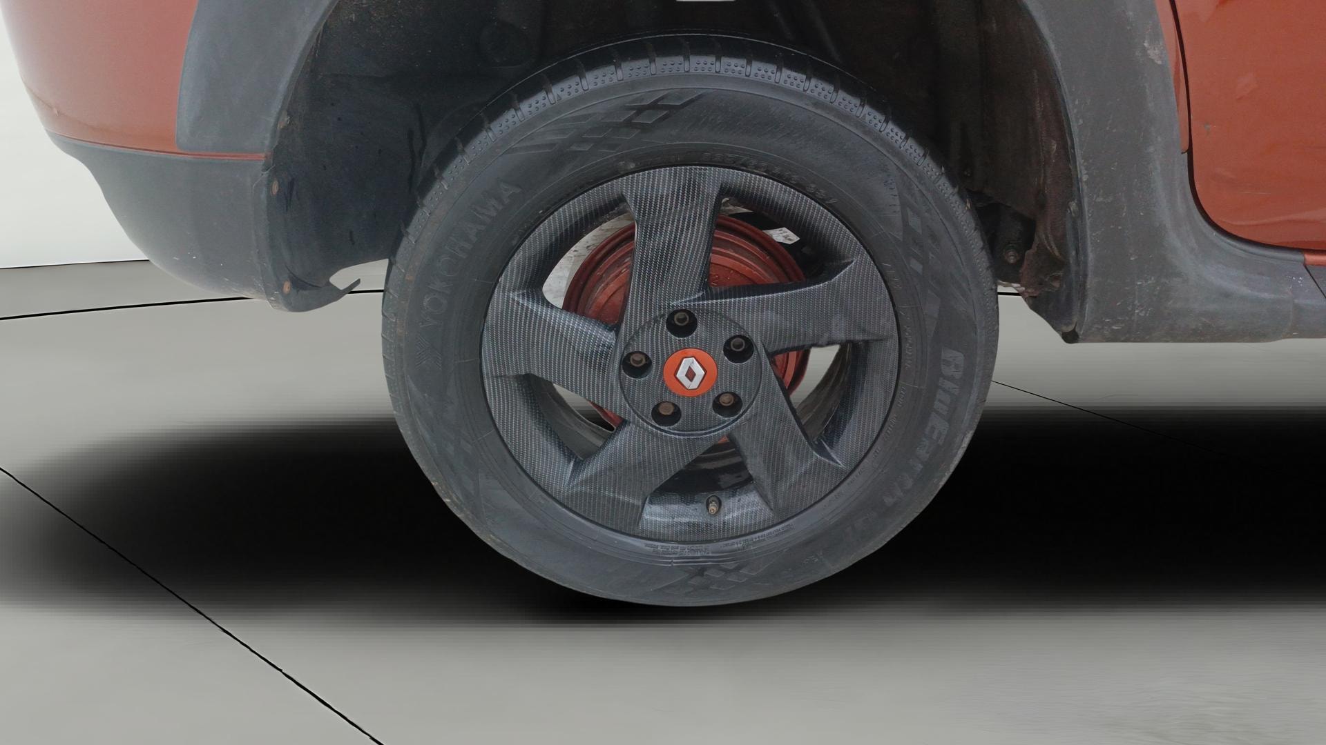 View 2020 Renault Duster 1.3L Turbo Petrol RXE Image 32 Used 2020 Renault Duster 1.3L Turbo Petrol RXE Image 32